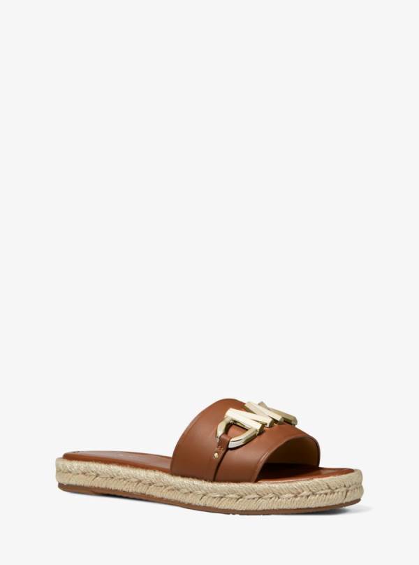 Damske Slapky Michael Kors Izzy Logo Embellished Leather Hnede - Topanky Michael Kors Nejlevnejsi | GCDRA-3729